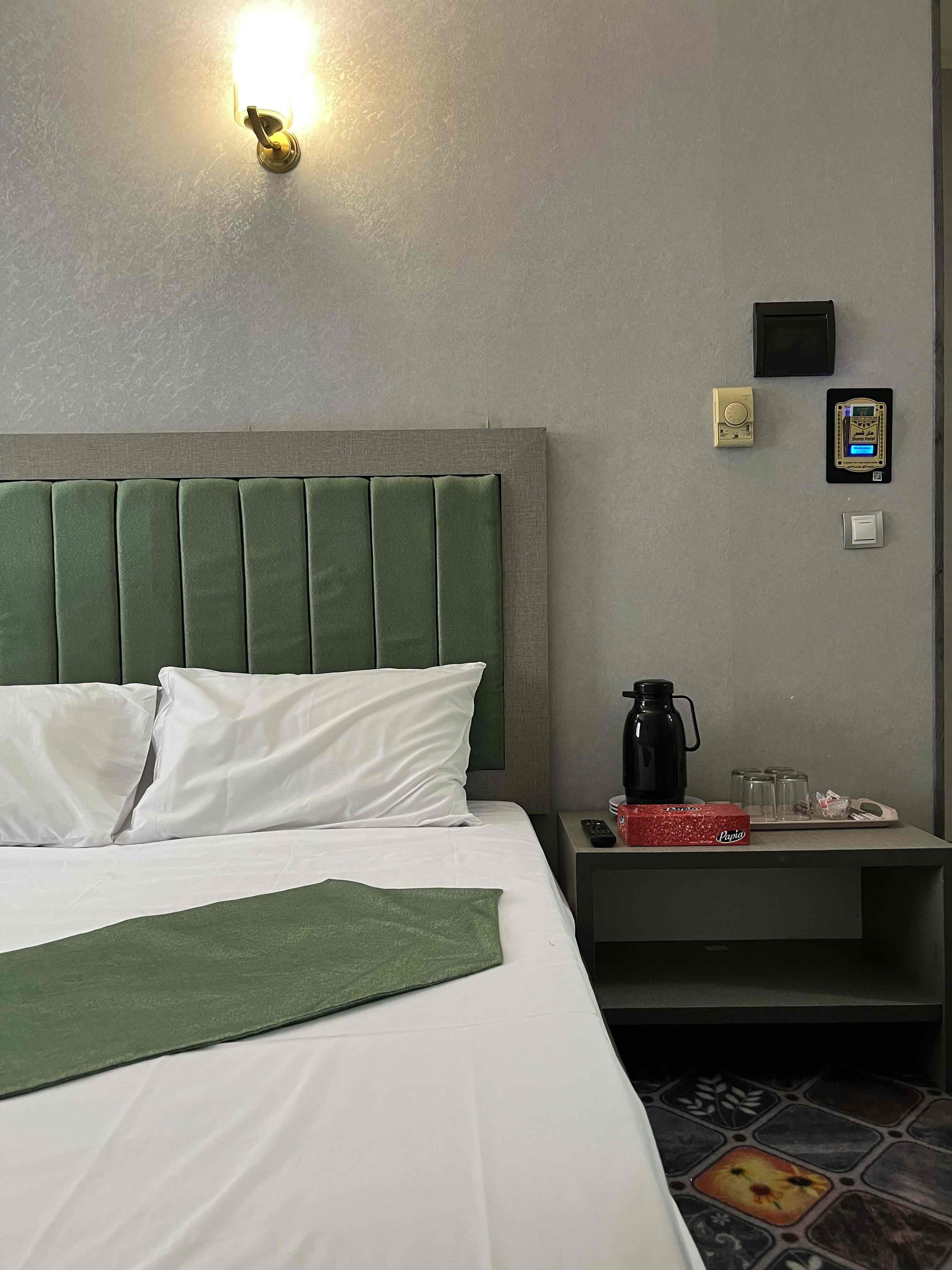 اتاق شماره 407